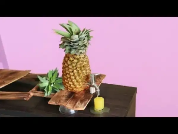 Video: DIY PINEAPPLE JUICE TRICK